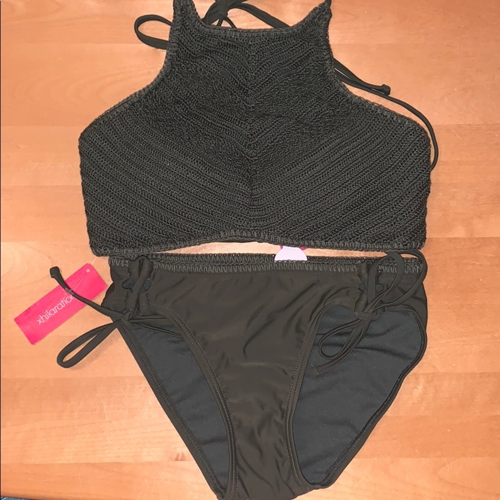 Halter bikini